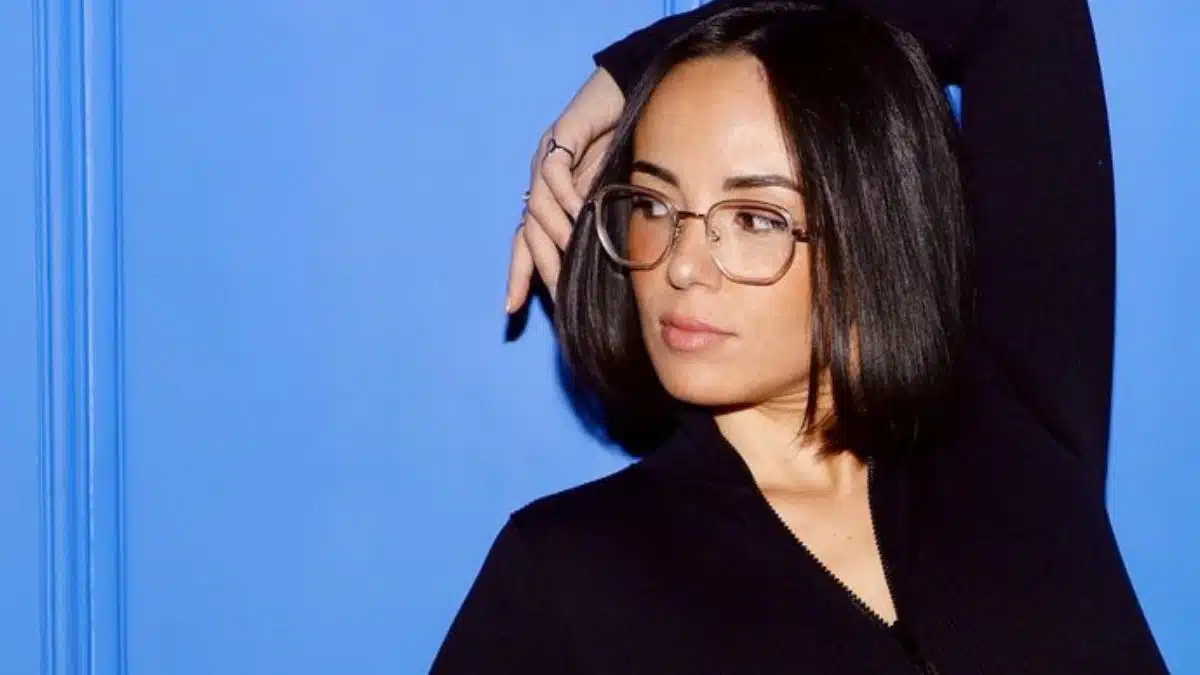 Agathe Auproux Super Sexy Sur Instagram Elle Vole Le Cœur De Ses